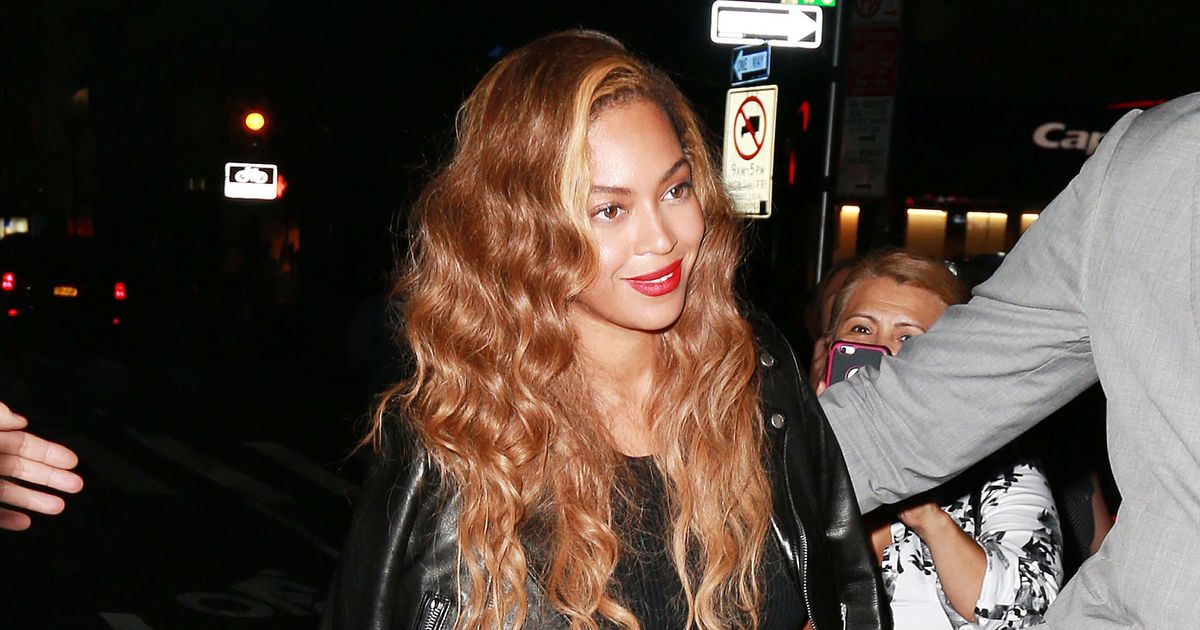 Beyoncé Accessorized With a Laptop