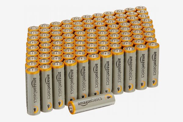 AmazonBasics AA 1.5 Volt Performance Alkaline Batteries - Pack of 100