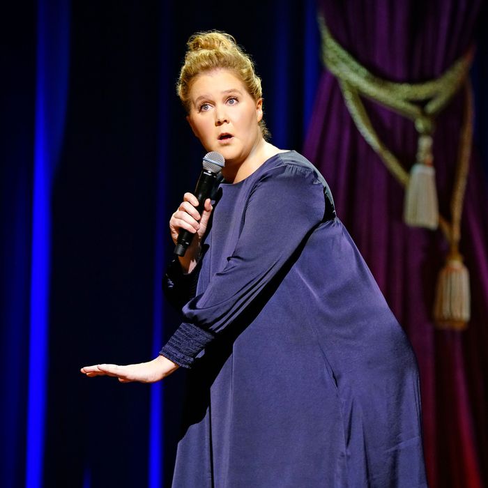 ‘amy Schumer Growing Netflix Comedy Special Review