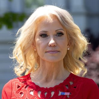 Girls Nudist Gallery - Kellyanne Conway Leaks Daughter Claudia's Photo on Fleets