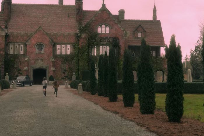 The Haunting of Bly Manor: All the Hidden Ghosts You Missed