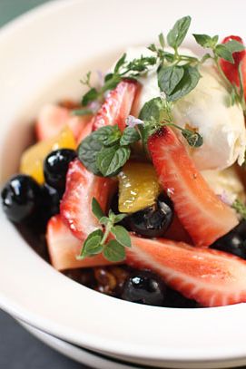 yogurt, fresh fruit