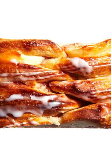 这种甜而浓郁的丹麦蛋糕的形状灵感来自Entenmann的餐厅;其余的则来自于这对夫妻店的联合大厨们高度进化的糕点思维。周末。每块2.95美元;第五大道365号，第五街，公园坡;347-227-8953。