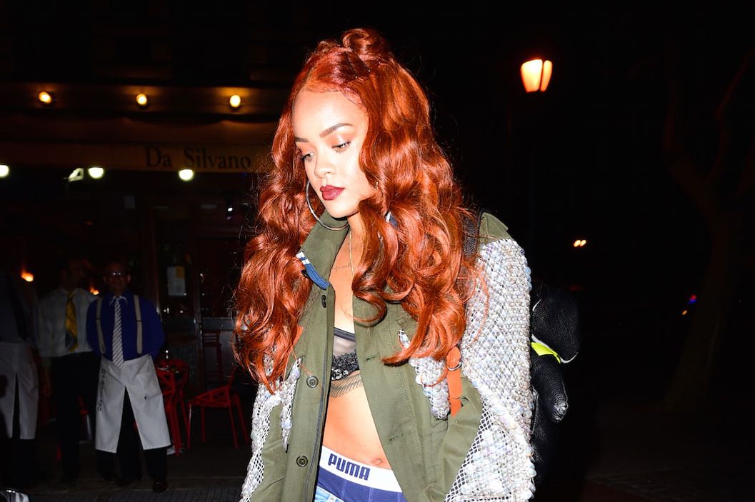 Rihanna May Be Pursuing A Fashion Line of Her Own