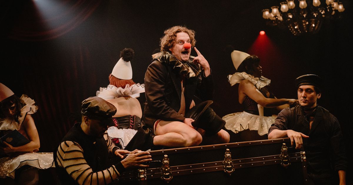 Singing Pervs and Coiled Nerves: Memoirs of Amorous Gentlemen and A Ghost in Your Ear