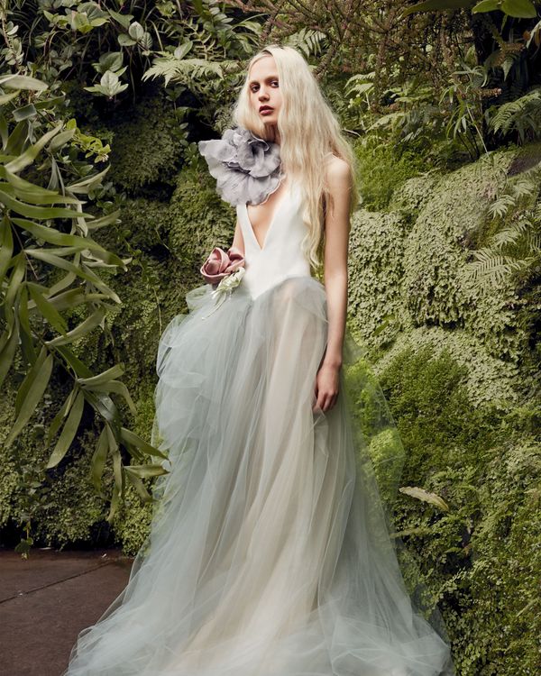 Vera Wang  Iconic Designer Gowns, Classic With A Fun Modern Edge