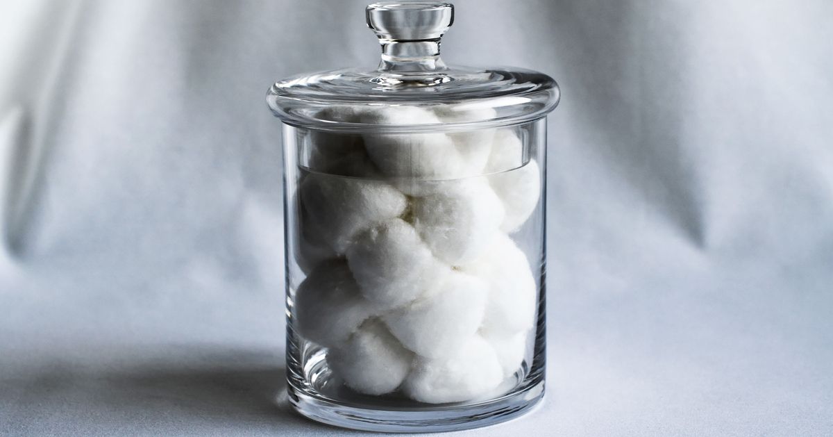 Investigating My Lifelong Phobia of Cotton Balls -- Science of Us