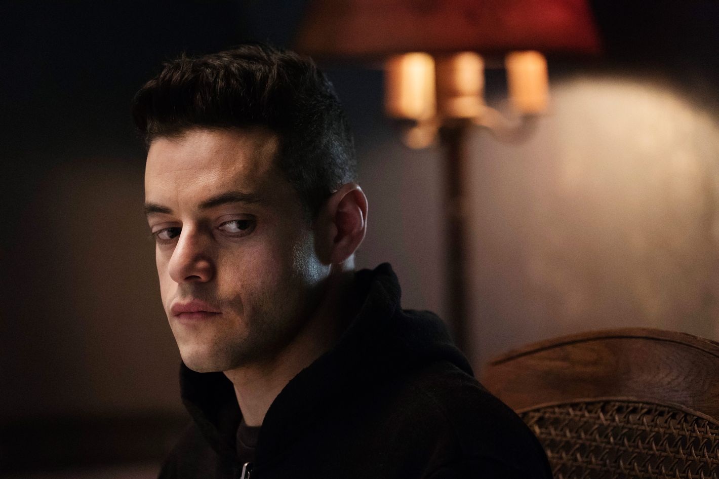 Mr. Robot' Season 2 Premiere: The Hack Is Back - The New York Times