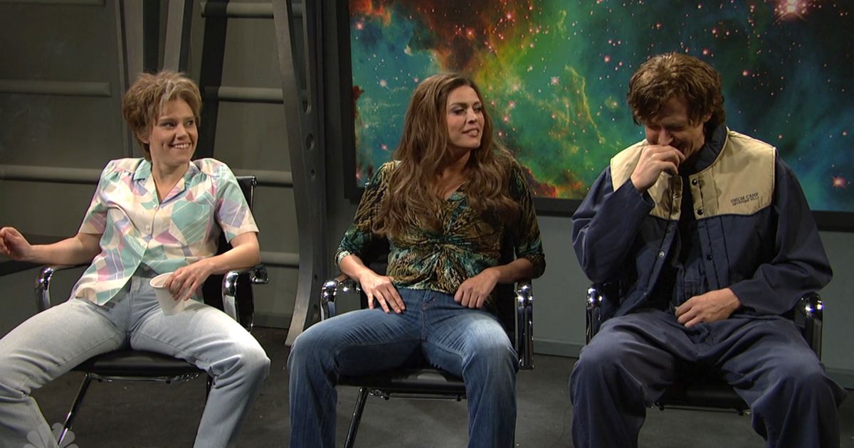 Watch Kate McKinnon Make Ryan Gosling and Everyone Else Lose It on SNL