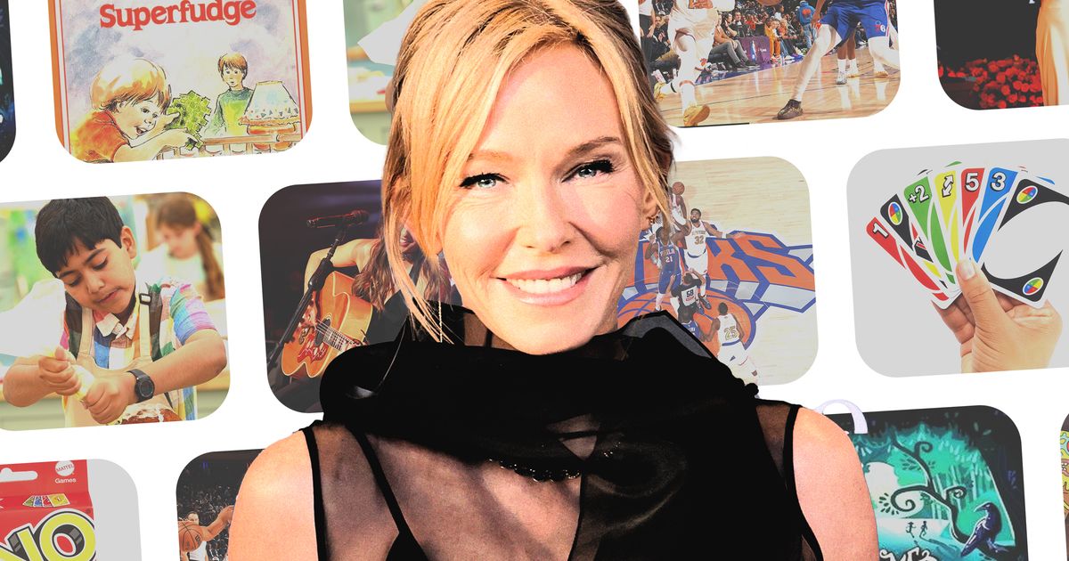 What Kelli Giddish Watches (and Reads) With Her Sons
