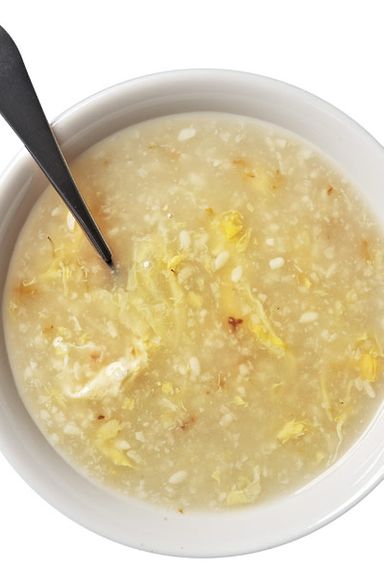 并不是所有人都适合这种经常出现在中国新年庆祝活动最后的米饭:这种米饭的酵母味可能会让没有受过训练的人大吃一惊。但如果你想吃一道不寻常的菜，这是一顿冒险大餐的完美结尾。2.50美元;法拉盛主街41-10号;718-888-7713。