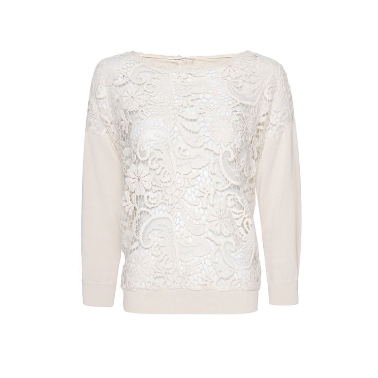 15 Modern and Feminine Lace Pieces