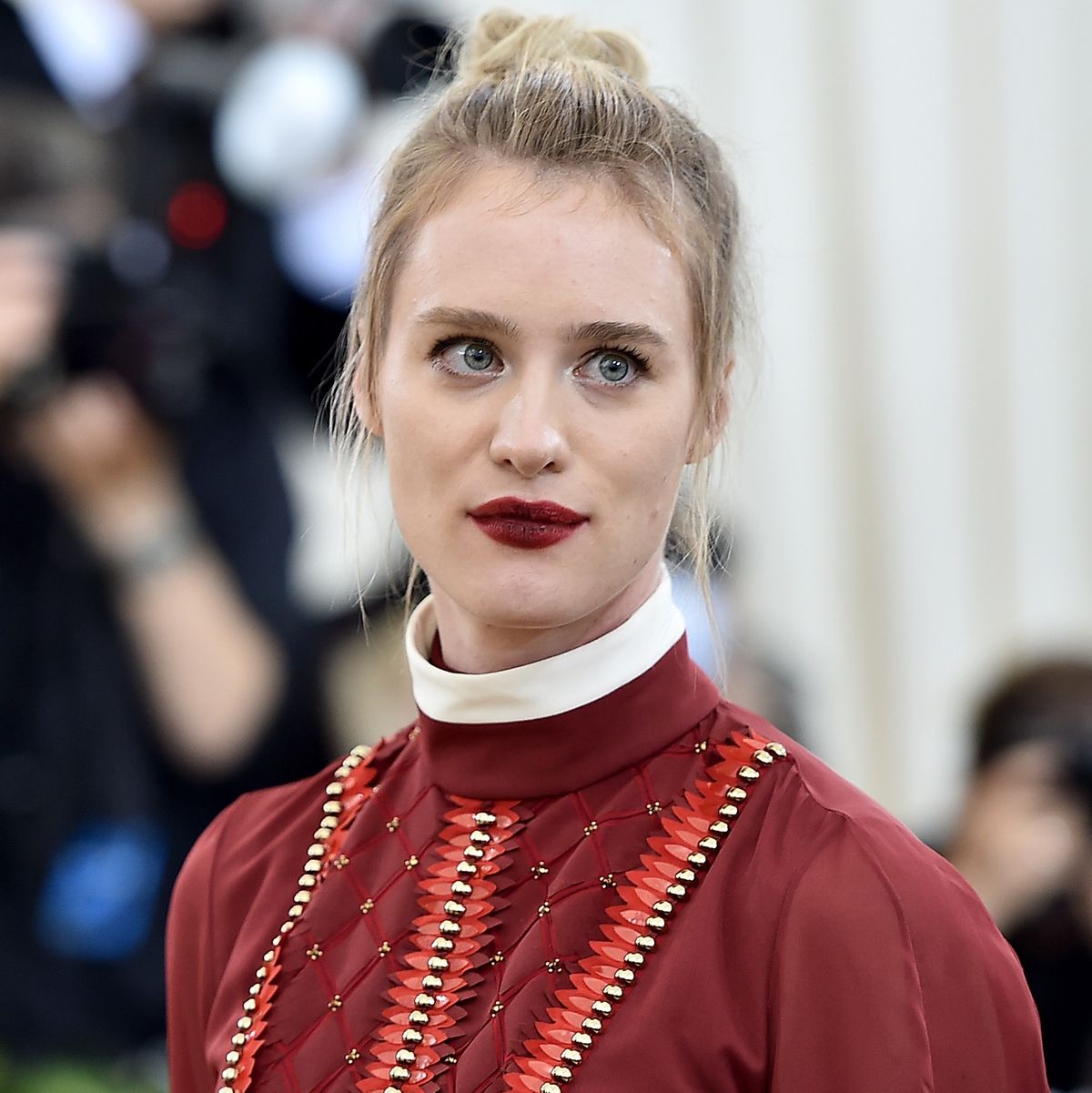 Mackenzie Davis May Join Kristen Stewart In Happiest Season