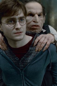 (L-r) DANIEL RADCLIFFE as Harry Potter and WARWICK DAVIS as Griphook in Warner Bros. Pictures’ fantasy adventure “HARRY POTTER AND THE DEATHLY HALLOWS – PART 2,” a Warner Bros. Pictures release.