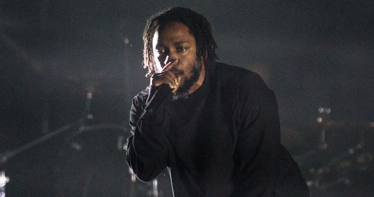 肯德里克拉馬爾 (Kendrick Lamar) 將於 2021 年表演一 (1) 場演出