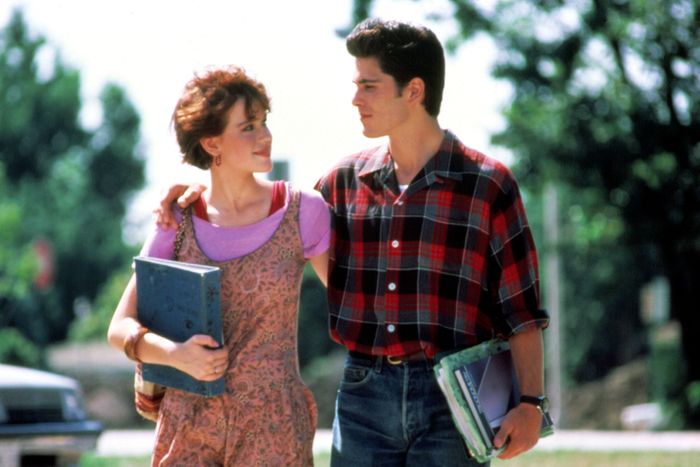 SIXTEEN CANDLES, Molly Ringwald, Michael Schoeffling, 1984. (c)Universal Pictures/ Courtesy: Everett