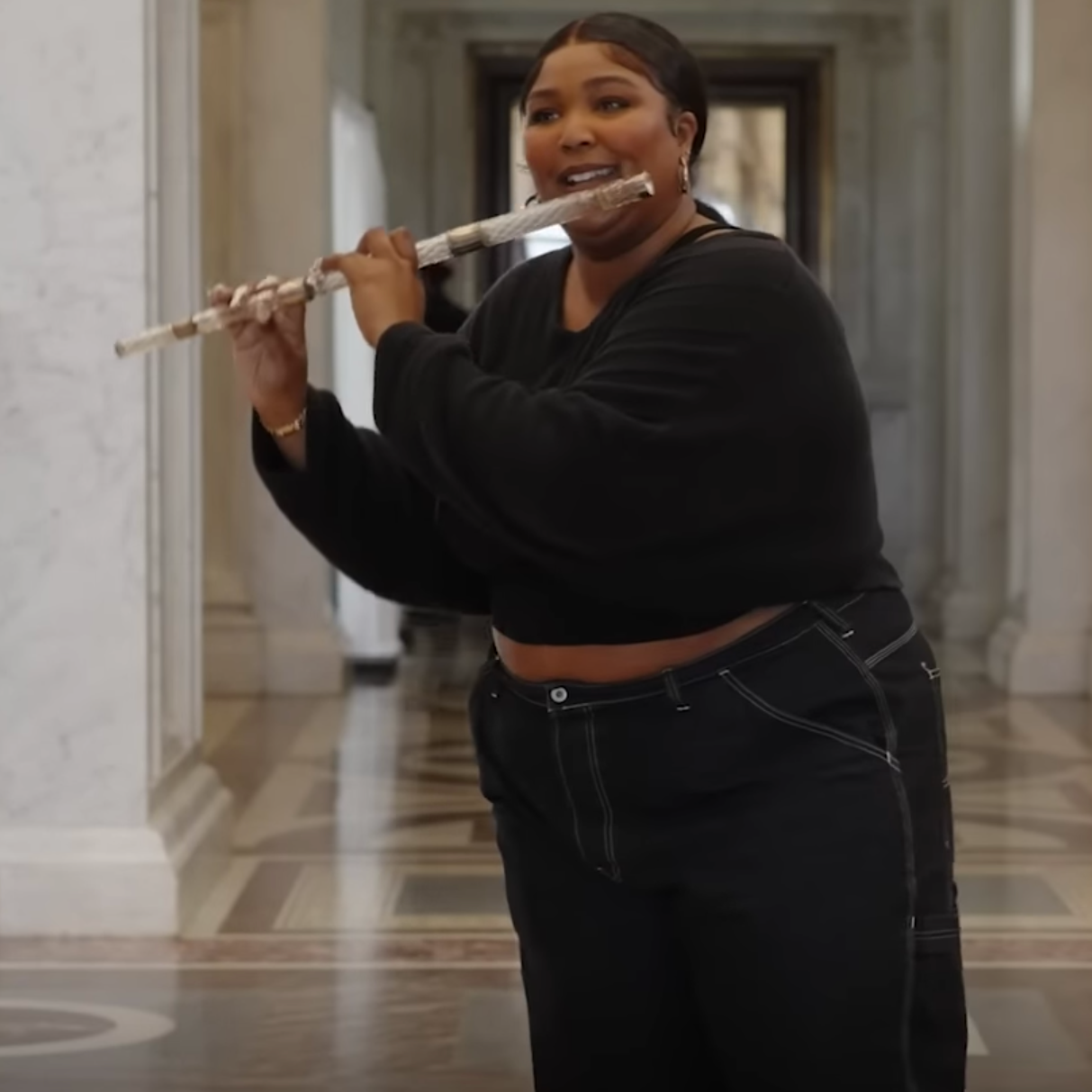 Lizzo Plays 200-Year-Old Flute Once Owned by James Madison