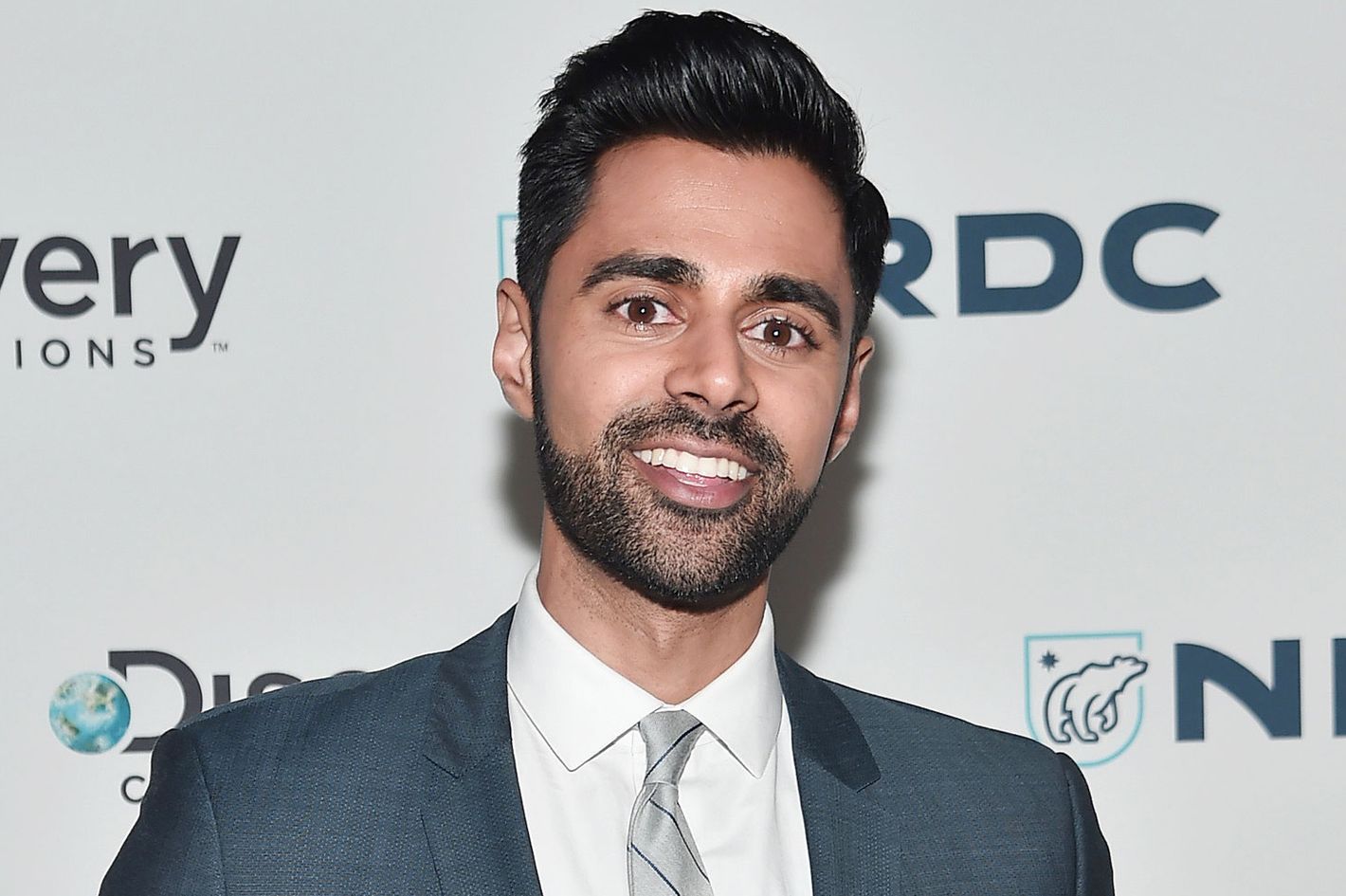 Muslim comedian Hasan Minhaj roasts Donald Trump at White House  Correspondents' Dinner - Celebrity - Images