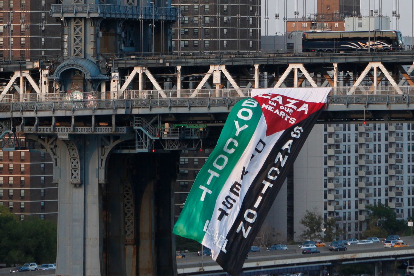 Protesters Fly Giant Palestinian Flag Off Manhattan Bridge