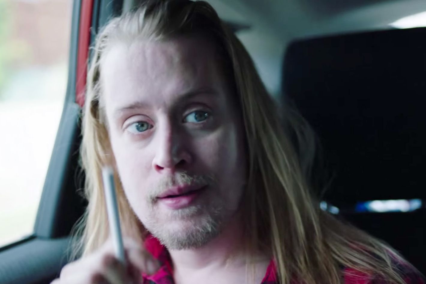 Macaulay Culkin Revisits Home Alone S Kevin Mccallister As An Adult And Boy He Is Not Doing Too Hot