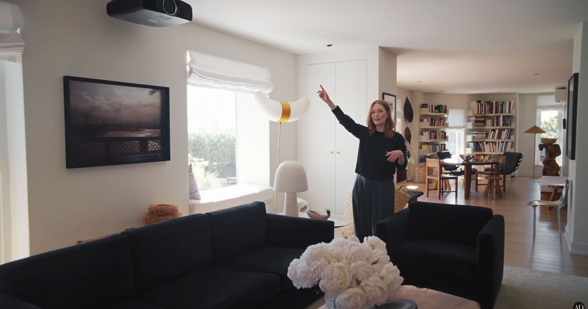 The Projector Julianne Moore Uses to Watch Films in a Sun-Filled Room