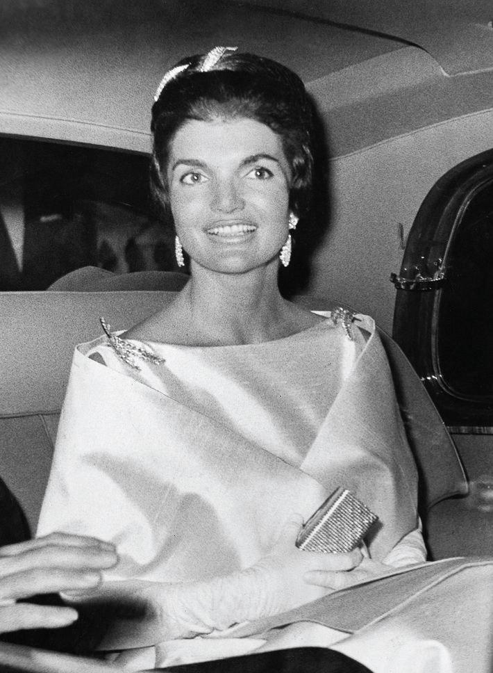 Jackie Kennedy Style - Fashion and Beauty Brands Jackie Kennedy Loved