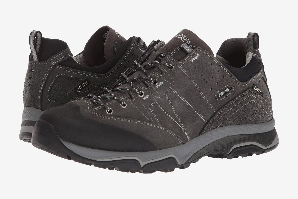 stylish walking shoes for travel mens
