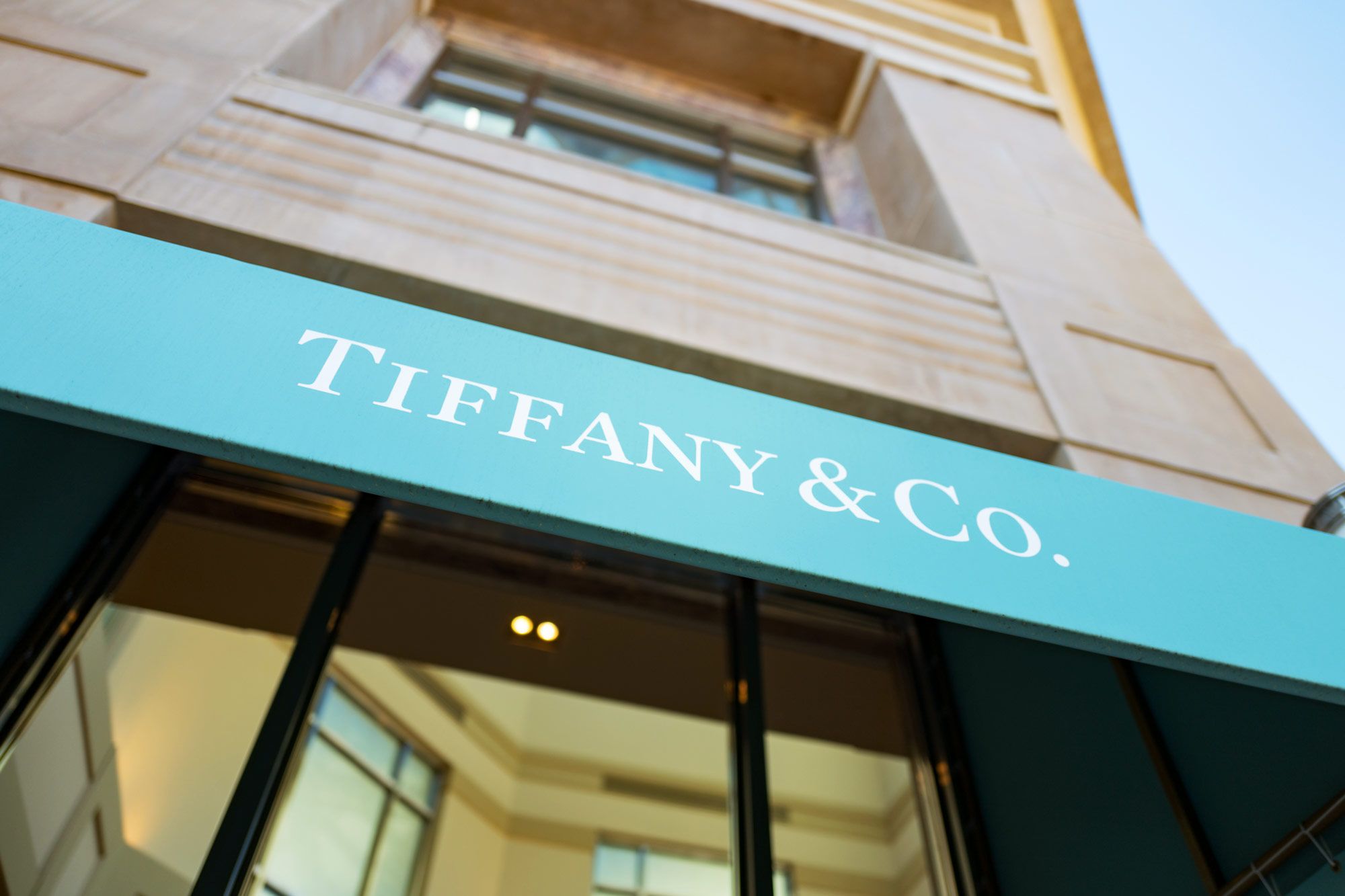 LVMH announces bid to buy Tiffany & Co.