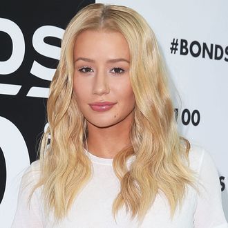 Bonds Celebrate 100 Years With Iggy Azalea And Pat Rafter