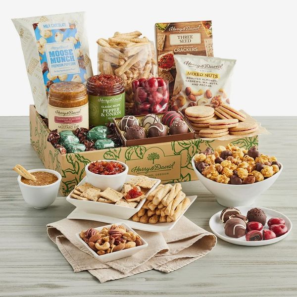 Harry & David Bestselling Snacks Gift Box