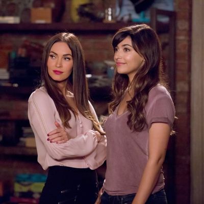 NEW GIRL: L-R: Guest star Megan Fox and Hannah Simone in the 