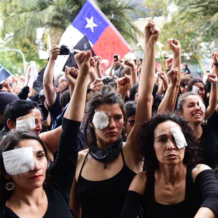 what-the-hell-is-going-on-in-chile-a-protester-explains