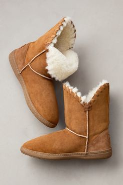 Overland Women’s Wren Sheepskin Slipper Boots - Chestnut Suede/Cream