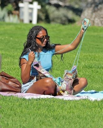 <em>EXCLUSIVE</em> Sasha Obama takes up a hobby enjoyed by her famous mom Michelle Obama as she is seen enjoying a day of knitting at Everett Park in LA <strong>WEB EMBARGO UNTIL 10:49 PM/ET ON FEBRUARY 27, 2025</strong> <strong>WEB MUST CALL FOR PRICING</strong>
