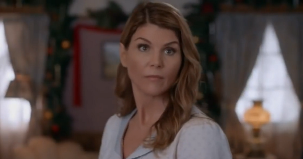 Lori Loughlin to Mark Acting Return on 'When Calls the Heart