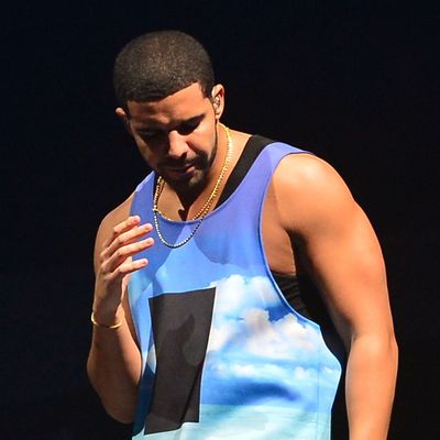 Drake’s Mom Clarifies: Drake Is Not a Crybaby