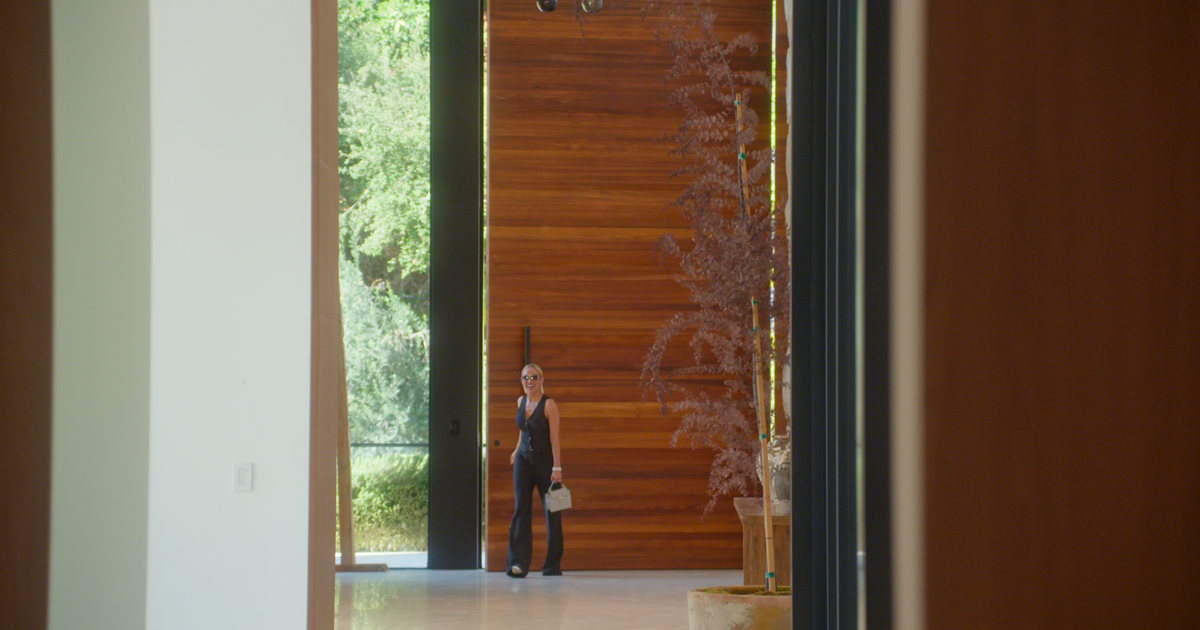 Everyone in L.A. Wants a Giant Front Door