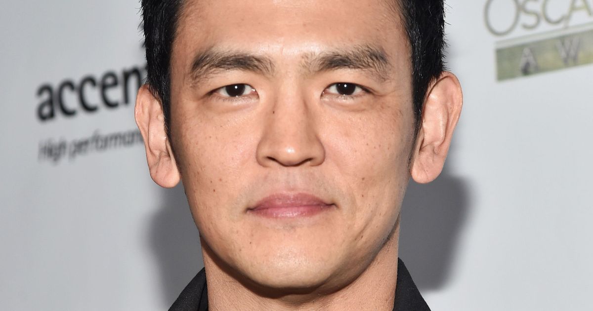 約翰·喬（John Cho）顯然喜歡#starringjohncho，但以優雅的方式進入