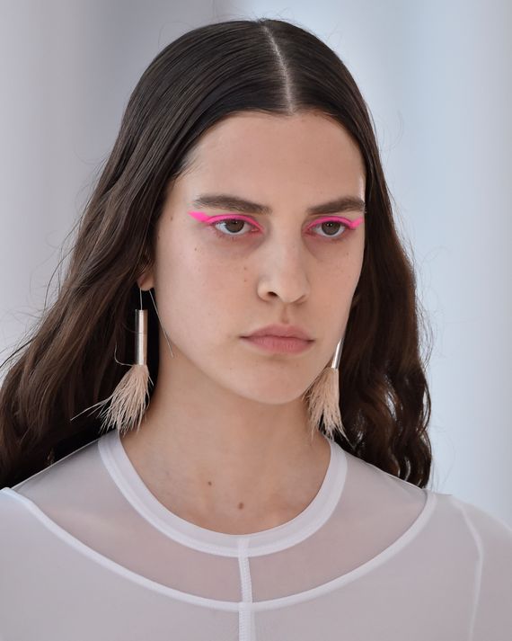 Weird Beauty Tips from Backstage at NYFW Spring 2020