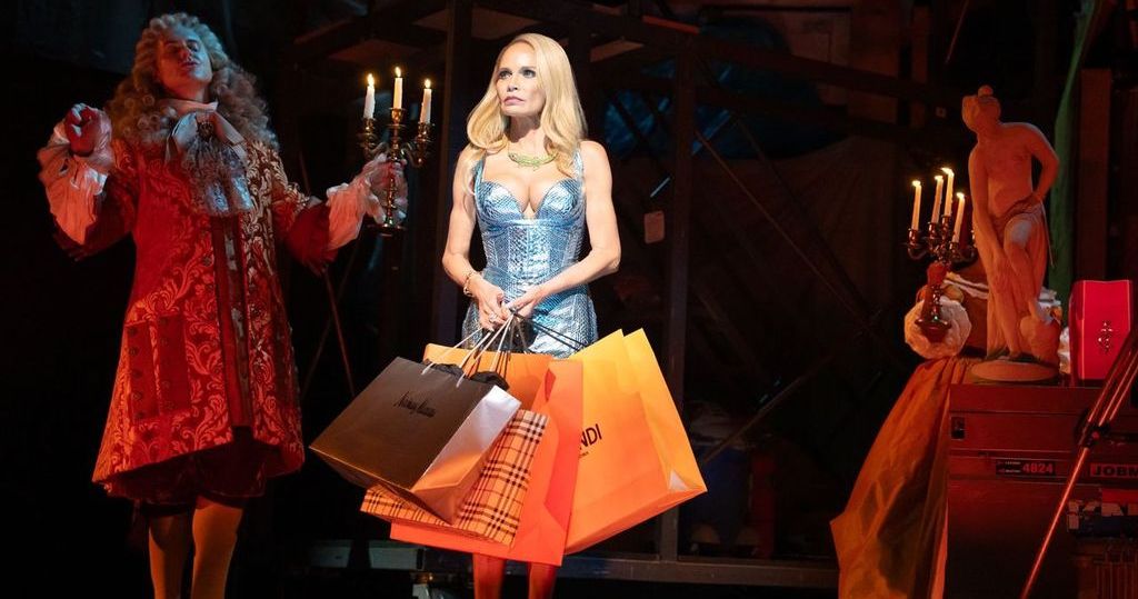 Gilt or Guilt? The Queen of Versailles Can't Decide