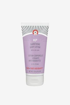 First Aid Beauty KP Loción Corporal Suavizante con 10% AHA