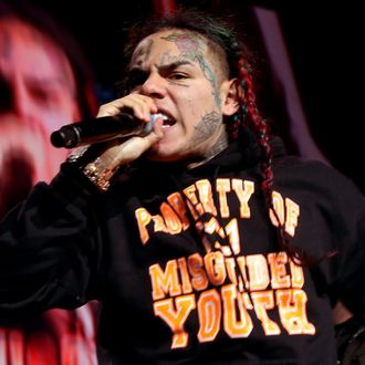 6ix9ine spotify nude