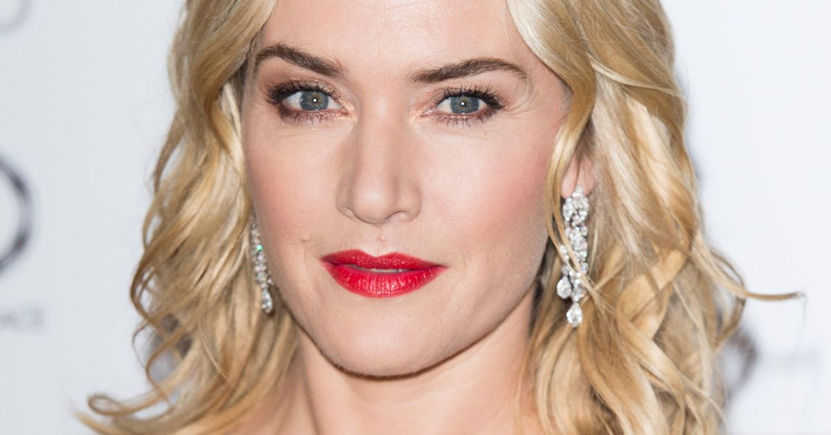 Embarrassing Mom Kate Winslet Tells The World Her Teen Daughter Has A