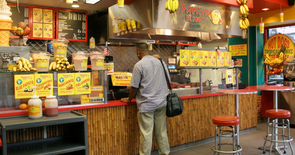 Papaya King’s Downtown Brooklyn Location Closed Down