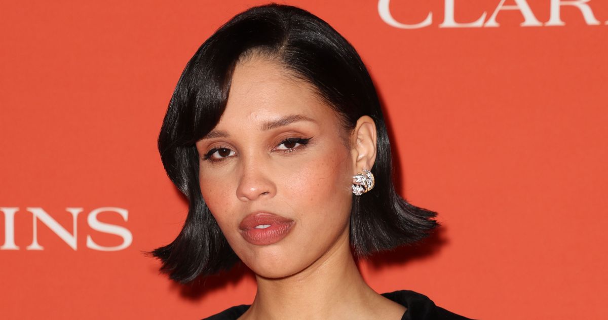 Model Nara Smith Reveals Daughter's Cancer Diagnosis and Ongoing Treatment