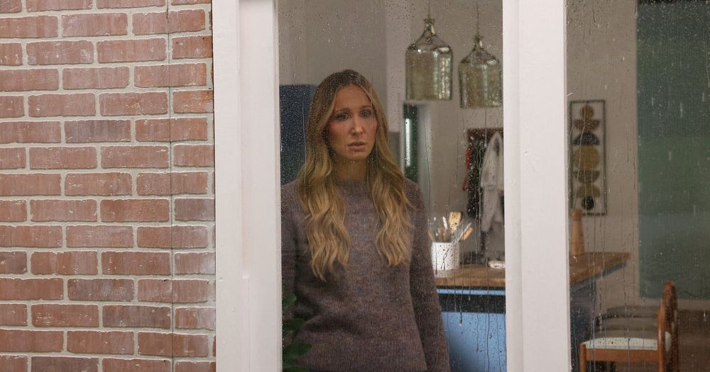 Saturday Night Live Recap: Nikki Glaser Gets Weird