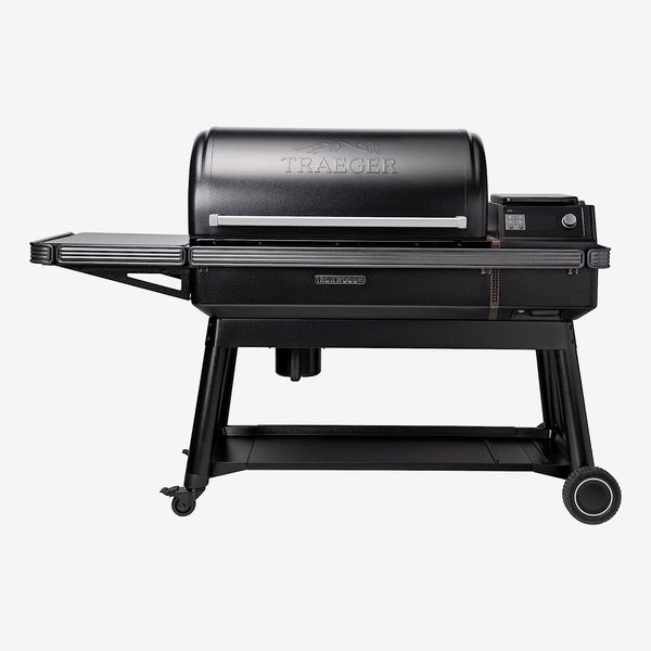 Traeger Ironwood XL Wood Pellet Grill and Smoker