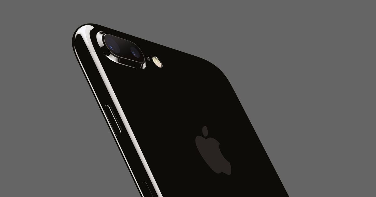 Jet-Black iPhone 7 Preorders Sell Out