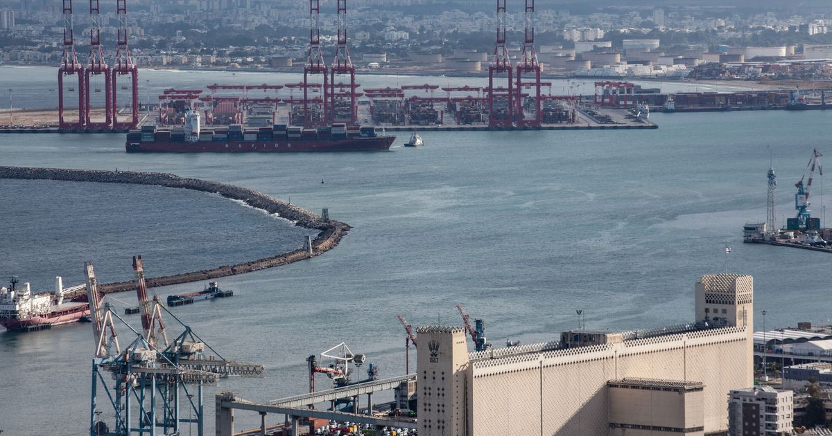 5 Things to Know About the Shipping Crisis in the Red Sea - Vimarsana News