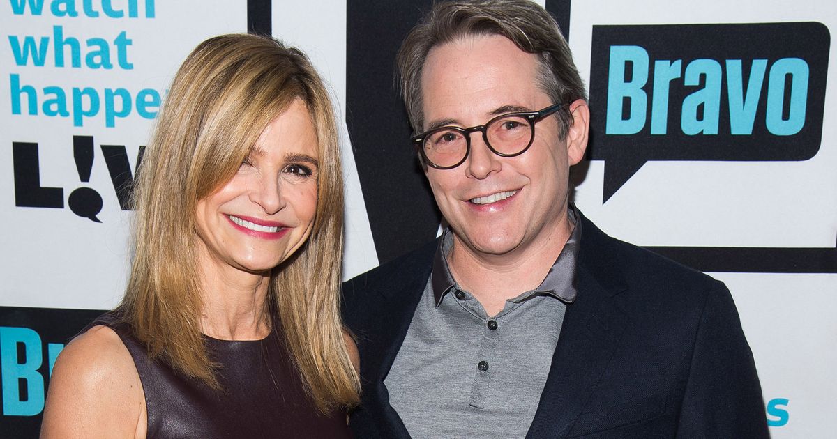 elegance cigarette price 66c77507cd77d19999383178.png